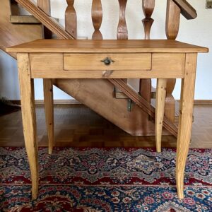 Kleiner Biedermeier Tisch